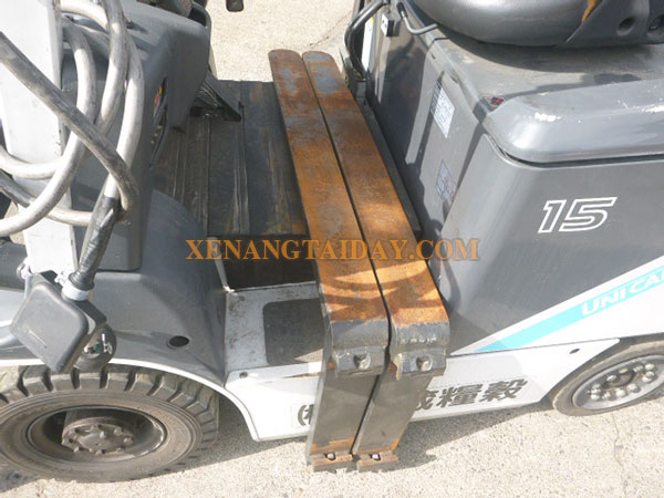 Xe nâng điện ngồi lái TCM FB15-8