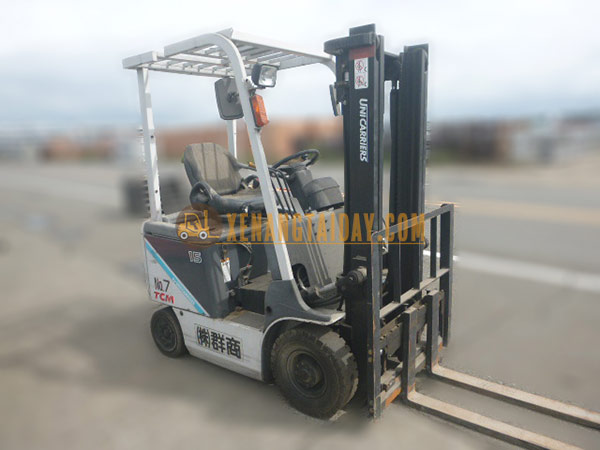 Xe nâng điện ngồi lái TCM FB15-8