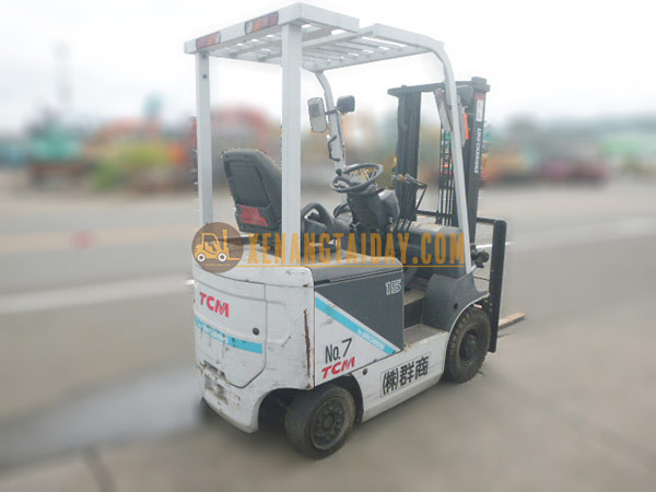 Xe nâng điện ngồi lái TCM FB15-8