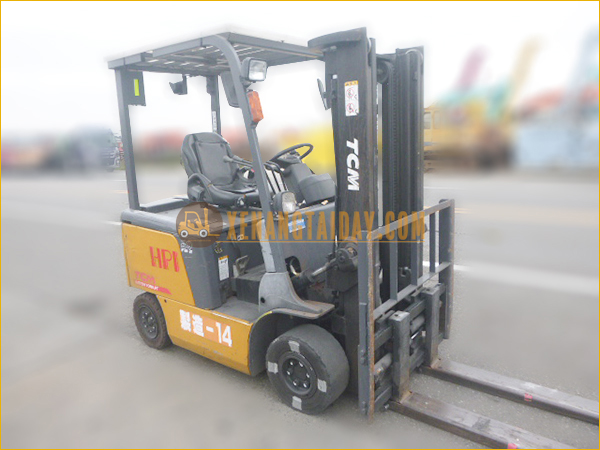 Xe nâng điện ngồi lái TCM FB20-7
