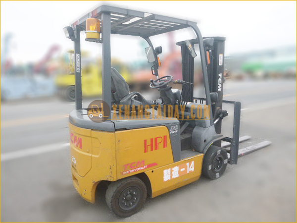 Xe nâng điện ngồi lái TCM FB20-7