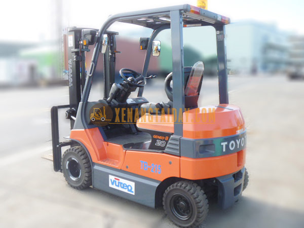 Xe nâng điện ngồi lái TOYOTA 7FB20