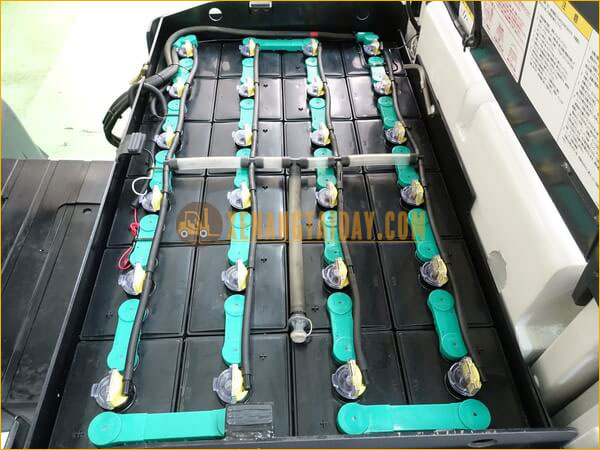 Xe nâng điện ngồi lái UNICARRIERS FB15-8