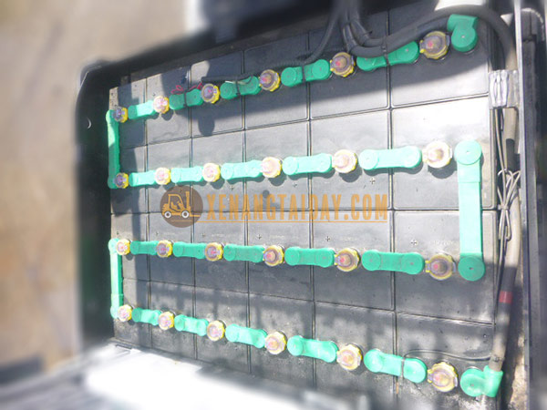 Xe nâng điện ngồi lái UNICARRIERS FB25-8