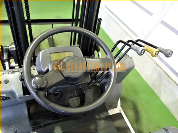 Xe nâng điện ngồi lái UNICARRIERS FB25-8