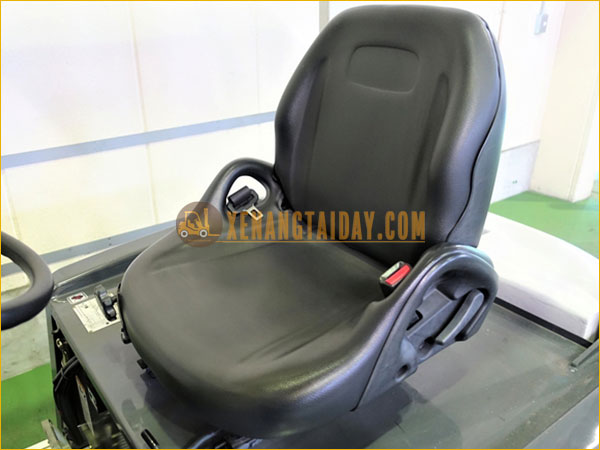 Xe nâng điện ngồi lái UNICARRIERS FB25-8