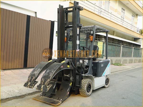 Xe nâng điện ngồi lái UNICARRIERS FB25-8
