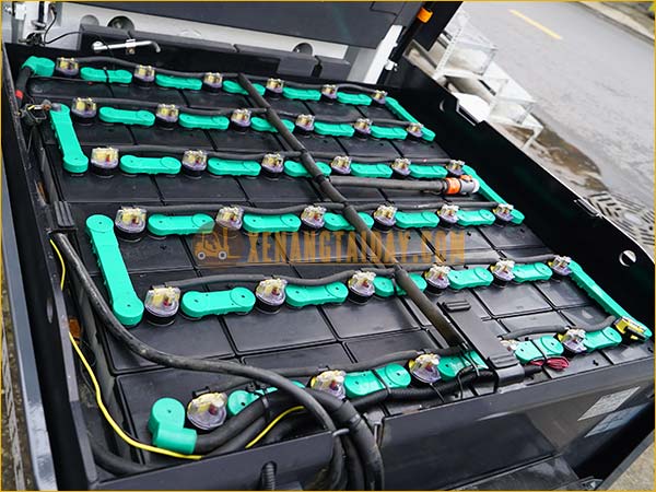 Xe nâng điện ngồi lái UNICARRIERS FB35-8S