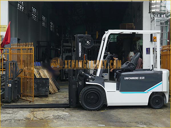 Xe nâng điện ngồi lái UNICARRIERS FB35-8S