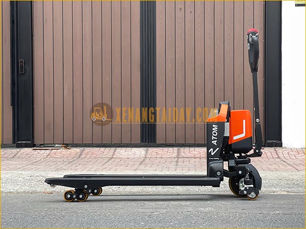 Xe nâng tay điện thấp tự động hoàn toàn 1.5 / 2 tấn NOBLELIFT ATOM 2