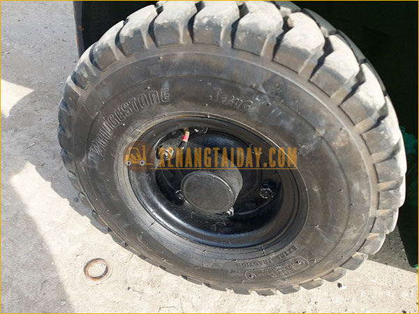 Xe nâng xăng - gas MITSUBISHI FGE20T