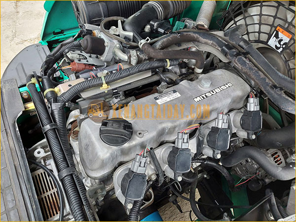 Xe nâng xăng - Gas MITSUBISHI FGE20T