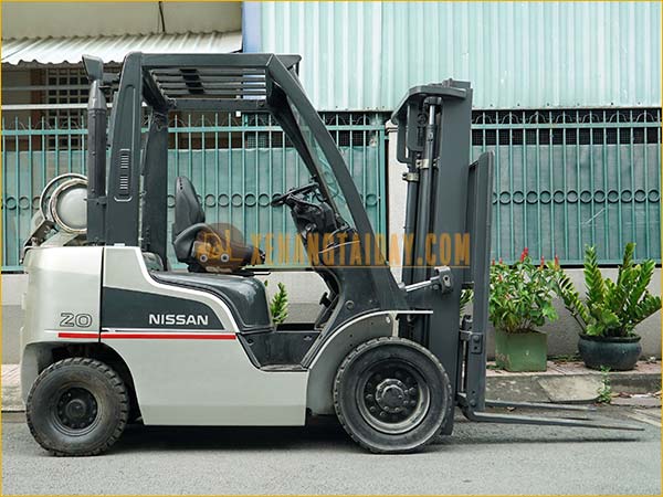 Xe nâng xăng - gas 2 tấn NISSAN EBT-P1F2