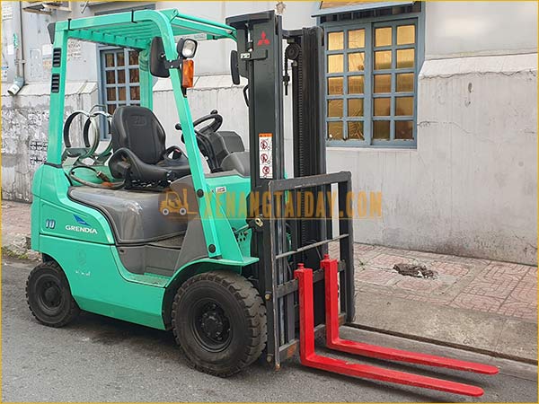 Xe nâng xăng - gas MITSUBISHI FGE10T