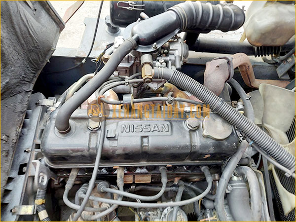 Xe nâng xăng gas Nissan J01M15