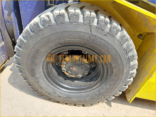 Xe nâng xăng KOMATSU FG15C-16