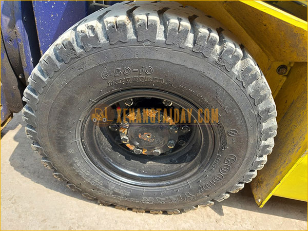 Xe nâng xăng KOMATSU FG15C-16