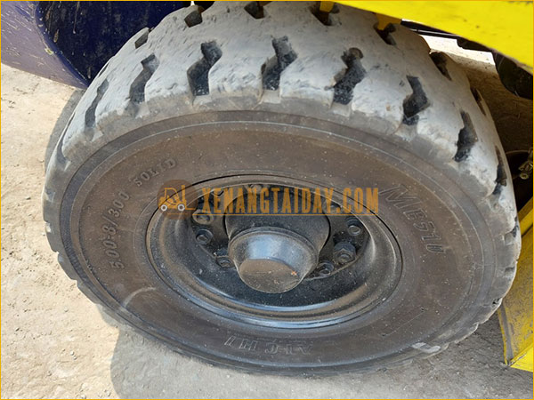 Xe nâng xăng KOMATSU FG15C-16