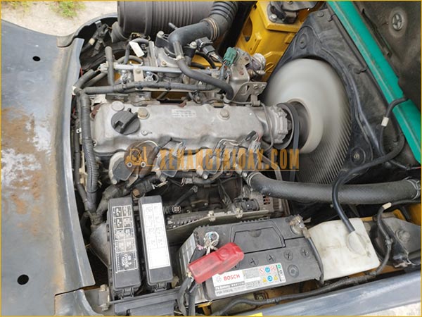 Xe nâng xăng KOMATSU FG15C-20