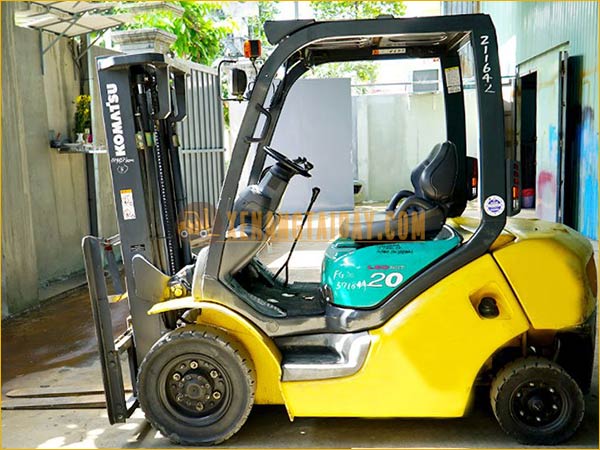 Xe nâng xăng KOMATSU FG20C-15