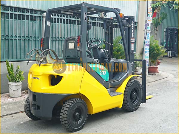 Xe nâng xăng - gas 2 tấn KOMATSU FG20C-15