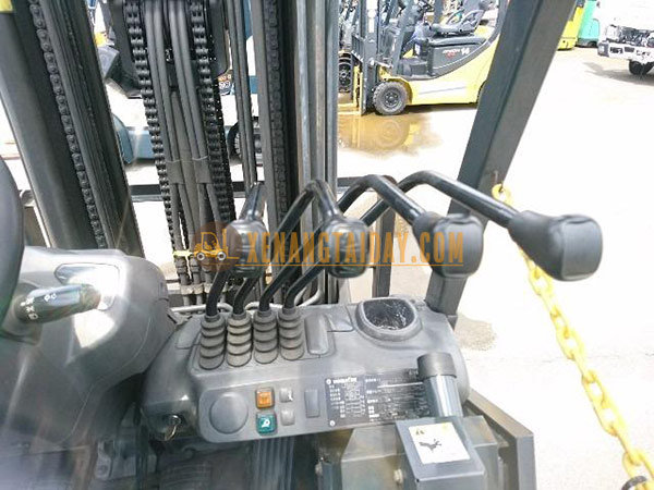 Xe nâng xăng KOMATSU FG20HT-16