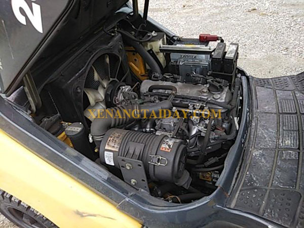 Xe nâng Xăng KOMATSU FG25T-16