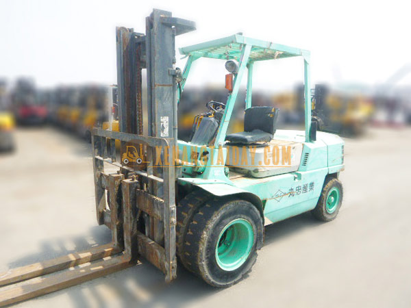 Xe nâng dầu Mitsubishi FD50
