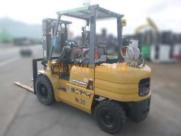 Xe nâng Xăng MITSUBISHI FG30 
