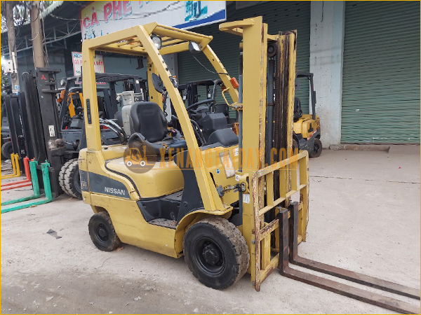 Xe nâng Xăng Nissan EBT-P1F1