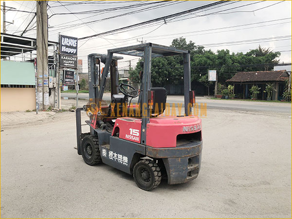 Xe nâng xăng Nissan J01M15