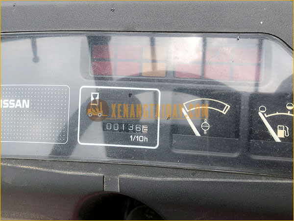 Xe nâng xăng Nissan J01M15