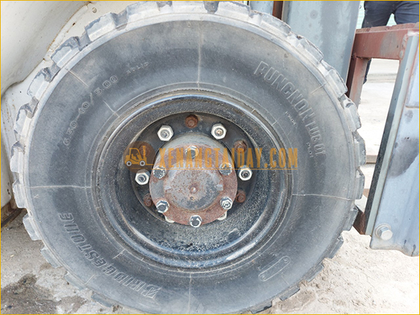 Xe nâng Xăng Nissan P1F1A15J
