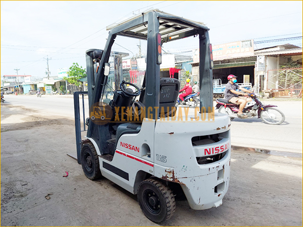 Xe nâng Xăng Nissan P1F1A15J