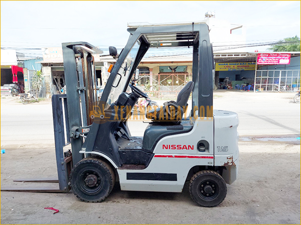 Xe nâng Xăng Nissan P1F1A15J