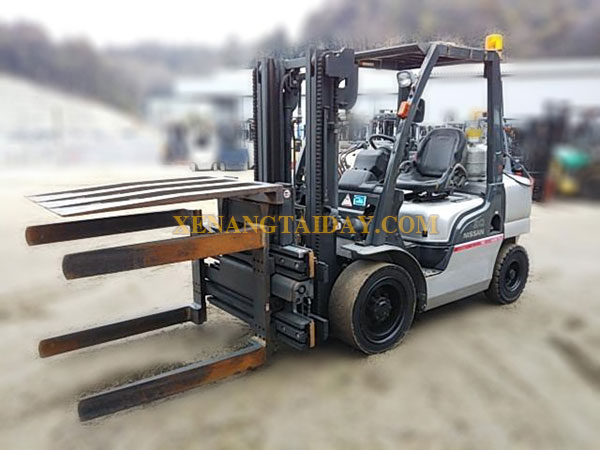 Xe nâng Xăng NISSAN UGL02