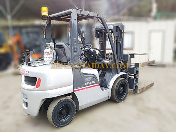 Xe nâng Xăng NISSAN UGL02