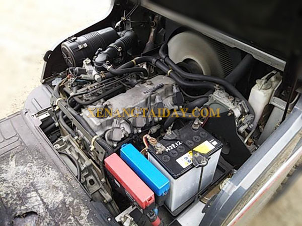 Xe nâng Xăng NISSAN UGL02