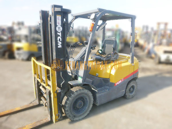 Xe nâng xăng 2 tấn TCM FG20T3