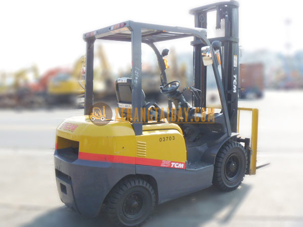 Xe nâng xăng TCM FG25T3
