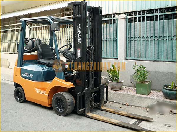 Xe nâng gas TOYOTA 42-7FGK20