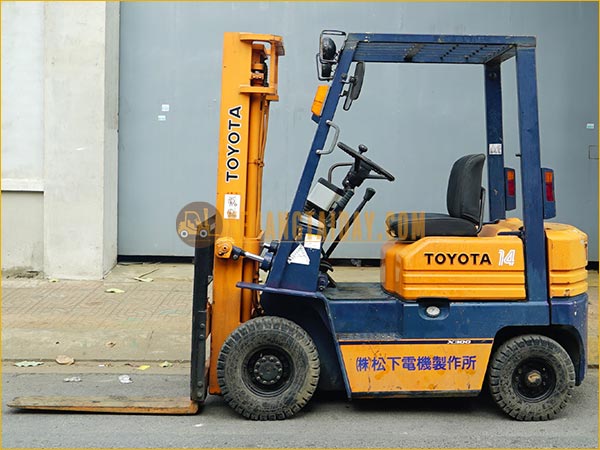 Xe nâng xăng TOYOTA 5FGL14