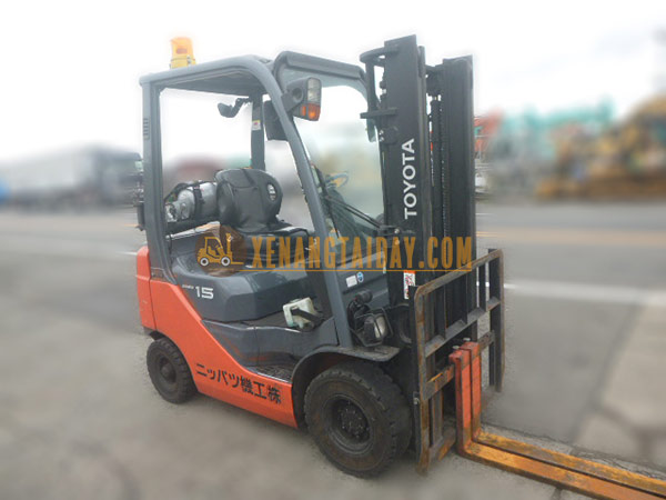 Xe nâng Xăng TOYOTA 02-8FG15