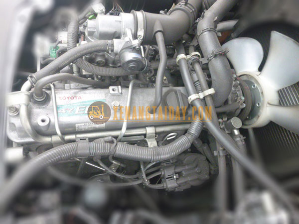 Xe nâng Xăng TOYOTA 02-8FG15