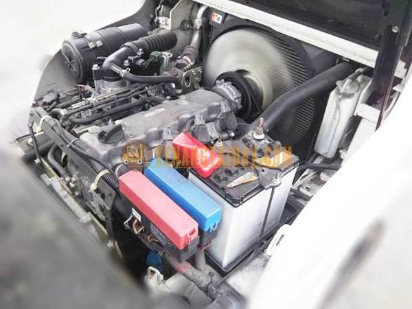 Xe nâng Xăng UNICARRIERS EBT-NP1F1