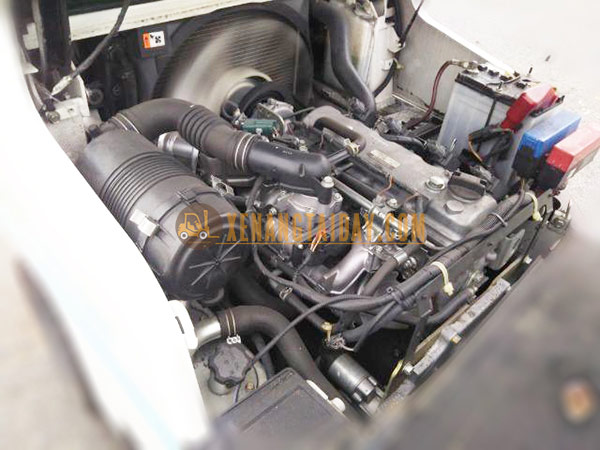 Xe nâng Xăng UNICARRIERS EBT-NP1F1