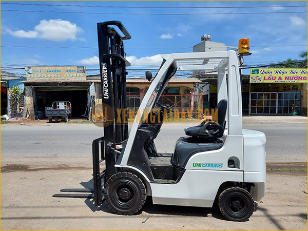 Xe nâng Xăng UNICARRIERS EBT-P1F1