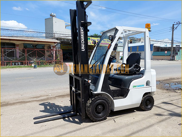 Xe nâng Xăng UNICARRIERS EBT-P1F1