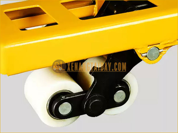 ​​​​​​​Xe nâng tay càng dài 1.8 mét AC20-1.8M 2 tấn 